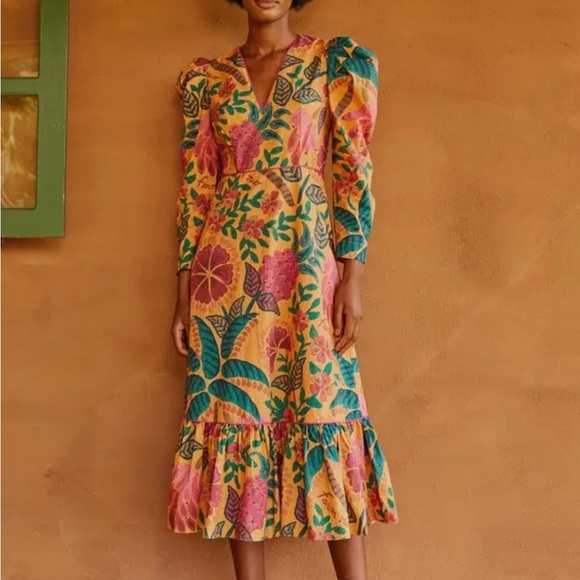 FARM Rio Dresses & Skirts - FARM Rio Vibrant Floral Puff Sleeve Dress
